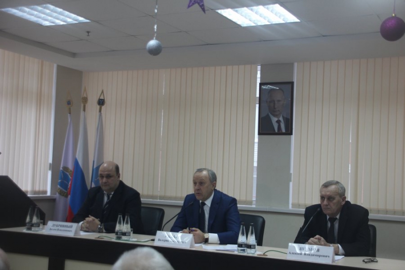 Пострадавшим на производстве работникам вручили «Лады»