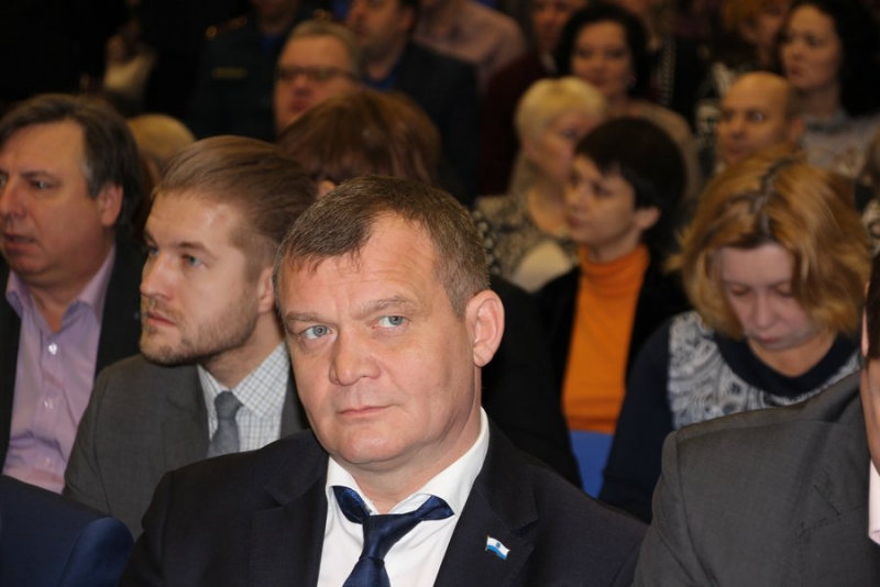 Сараев похвалил коммунальщиков за быструю ликвидацию аварий