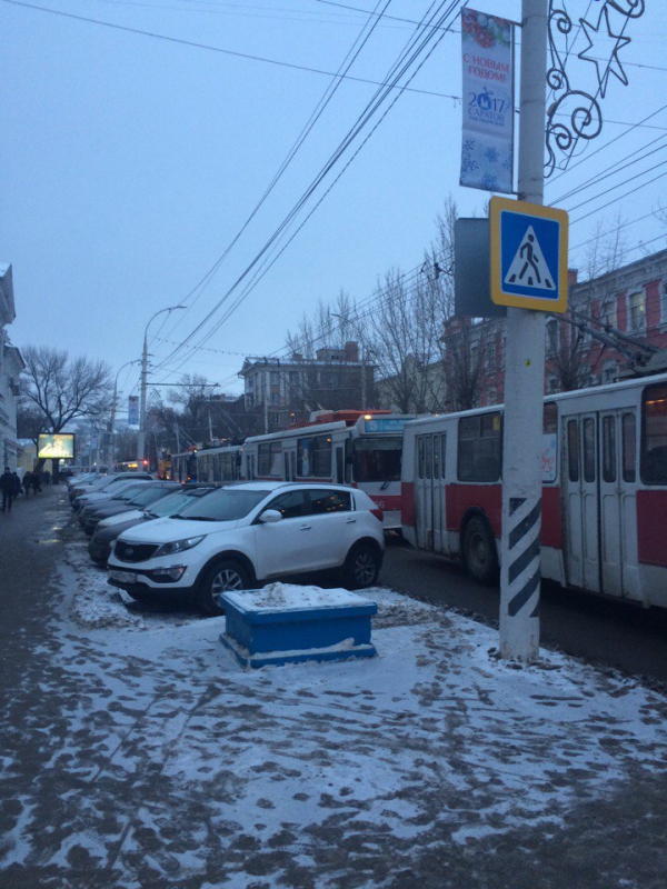 На Московской из-за ДТП с участием автобуса возникла крупная пробка