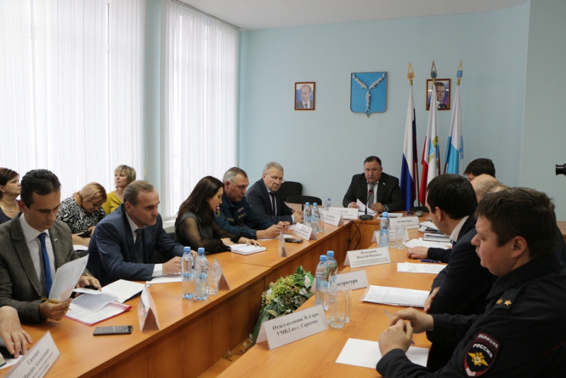 Сараев поручил обеспечить пострадавших при взрыве одеждой и матпомощью