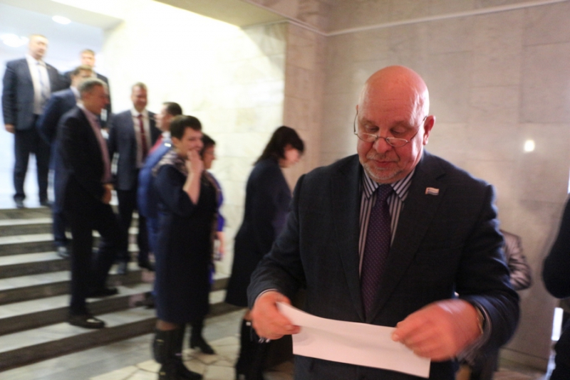 Гордума приняла решение о досрочном уходе Сергея Наумова