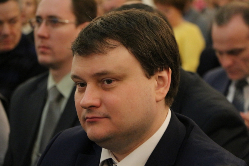 И.п. спикера гордумы неожиданно обрушился с критикой на чиновников