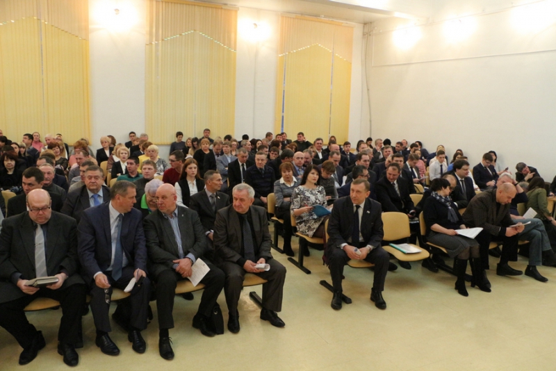 И.п. спикера гордумы неожиданно обрушился с критикой на чиновников