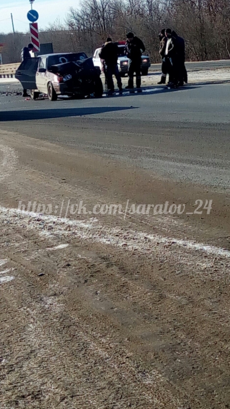 На Вольском тракте столкнулись кроссовер и «ВАЗ». Пострадал мальчик