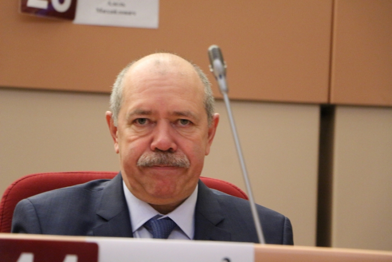 За пост председателя Саратовской гордумы поборются Ищенко, Анидалов и Малетин