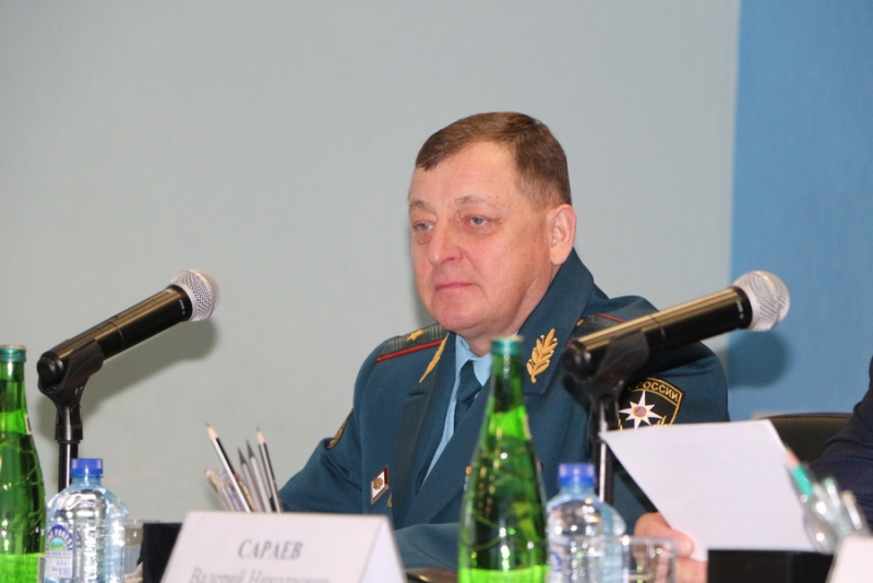 Сараев потребовал навести порядок в Затоне: Мы не можем рисковать жизнями