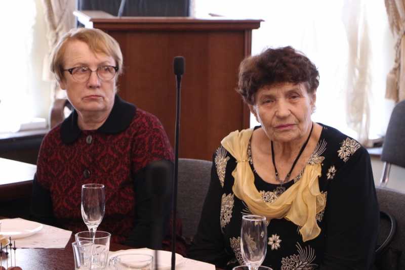 Сараев поблагодарил ветеранов муниципальной службы за верность Саратову