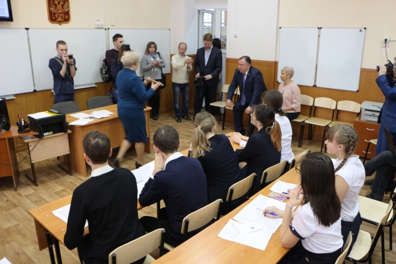 Глава Саратова рассказал детям, что он хочет и может