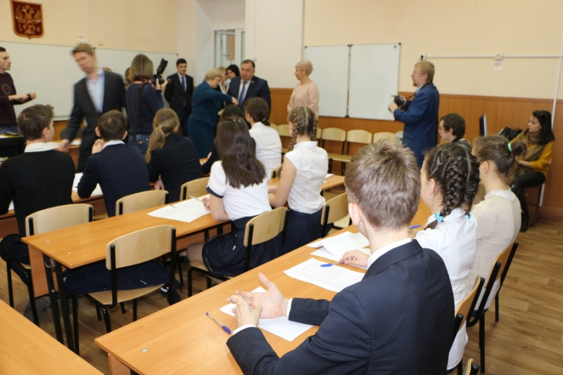 Глава Саратова рассказал детям, что он хочет и может