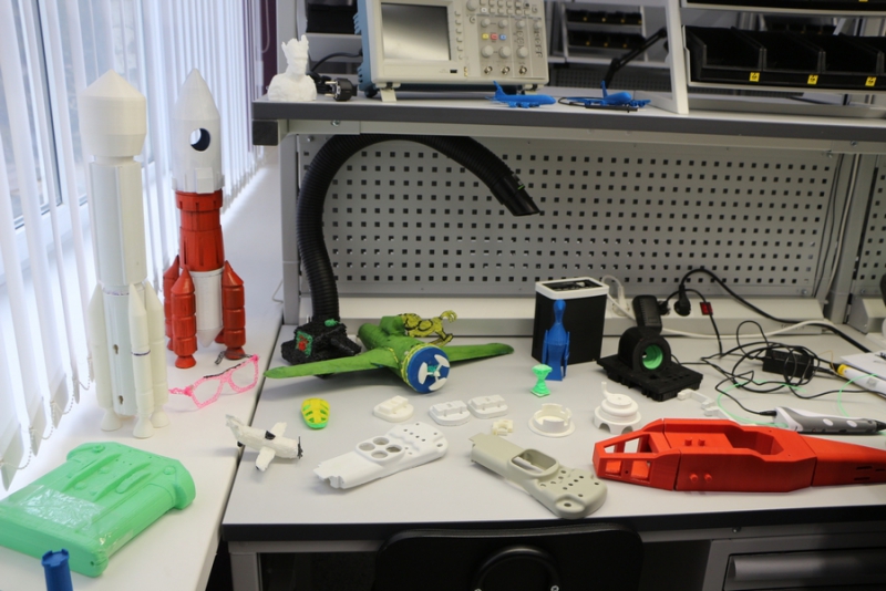 Валерию Сараеву показали уникальный сенсорный экран