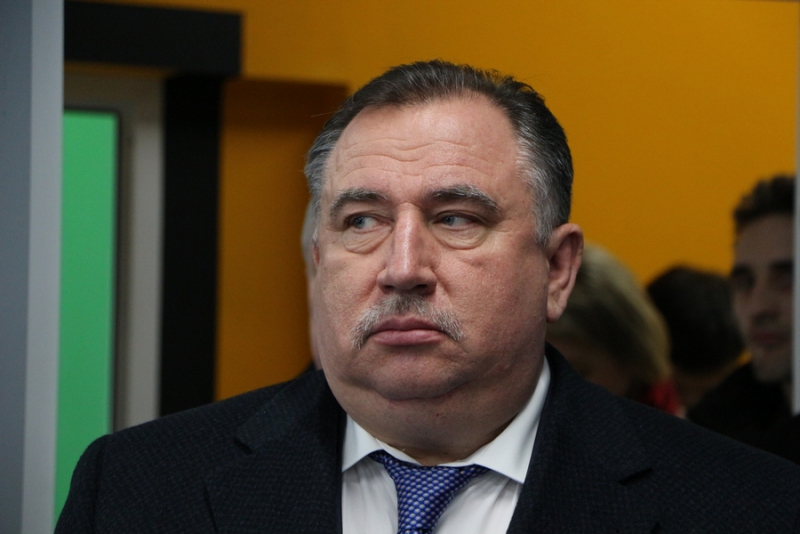 Валерию Сараеву показали уникальный сенсорный экран