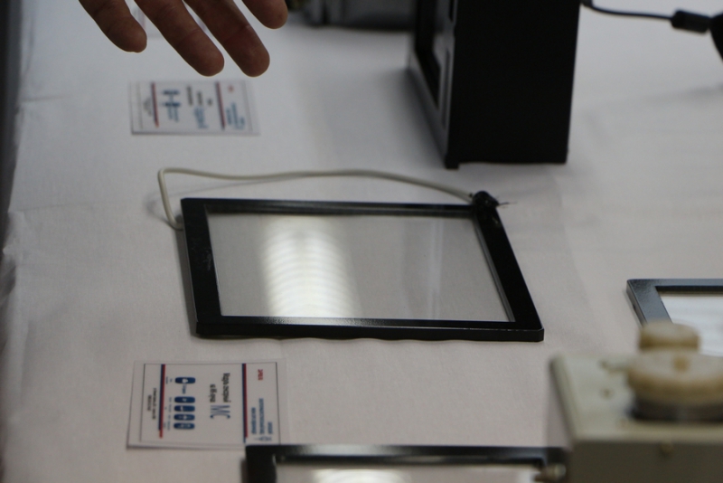 Валерию Сараеву показали уникальный сенсорный экран