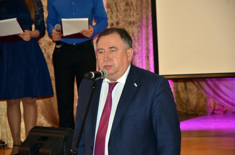 В Саратове презентовали книгу про образование в годы войны