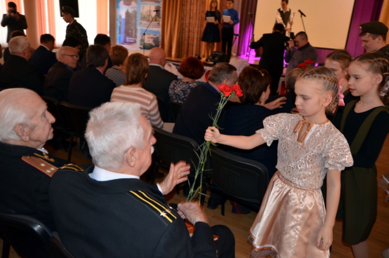 В Саратове презентовали книгу про образование в годы войны