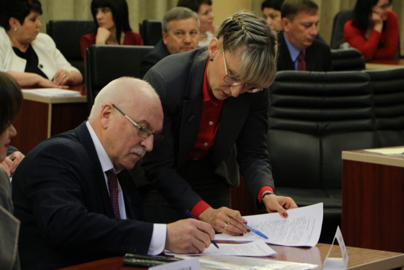 Министр Швакова ждет роста налоговой отдачи от аграриев и ритуальных агентств