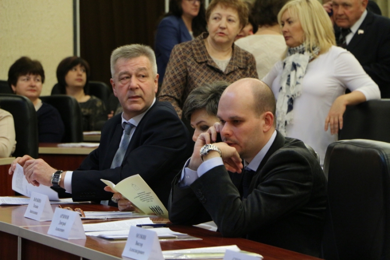 Министр Швакова ждет роста налоговой отдачи от аграриев и ритуальных агентств