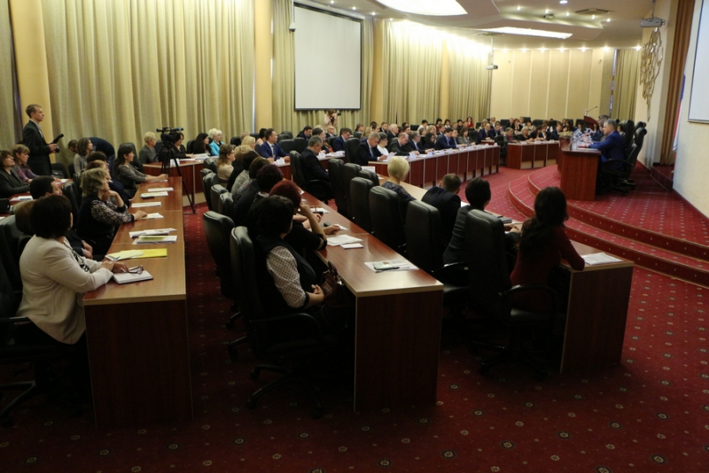 Министр Швакова ждет роста налоговой отдачи от аграриев и ритуальных агентств