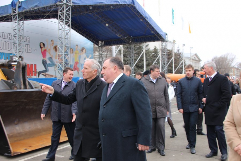 Глава Саратова: Городские службы выдержали испытание зимой