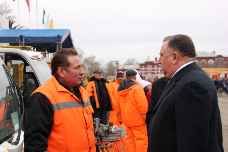 Глава Саратова: Городские службы выдержали испытание зимой