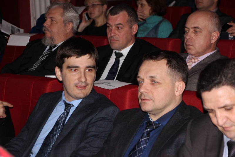 Зарплаты в Заводском районе Саратова выросли до 27 тысяч рублей