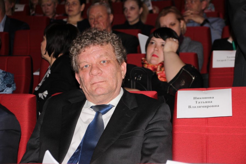 Зарплаты в Заводском районе Саратова выросли до 27 тысяч рублей