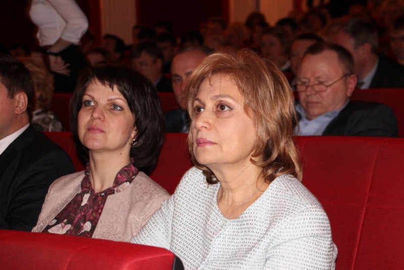 Зарплаты в Заводском районе Саратова выросли до 27 тысяч рублей