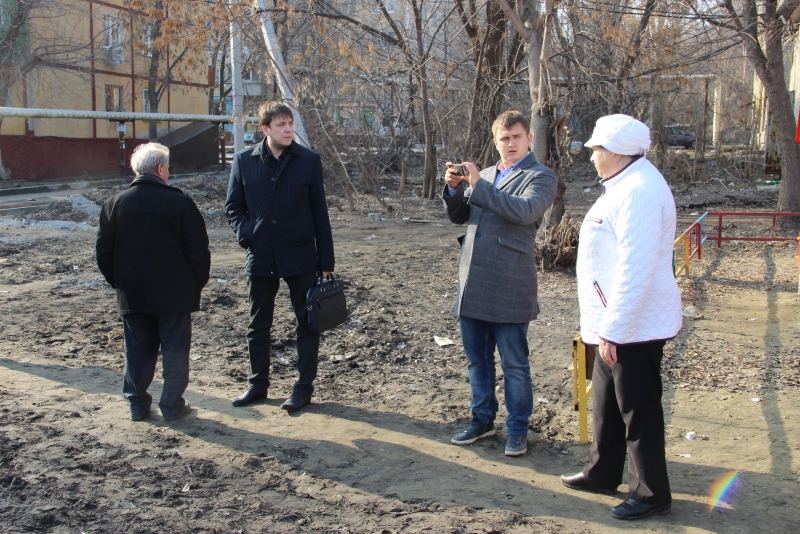 Общественники нашли в отремонтированных дворах Заводского района грязь и разруху