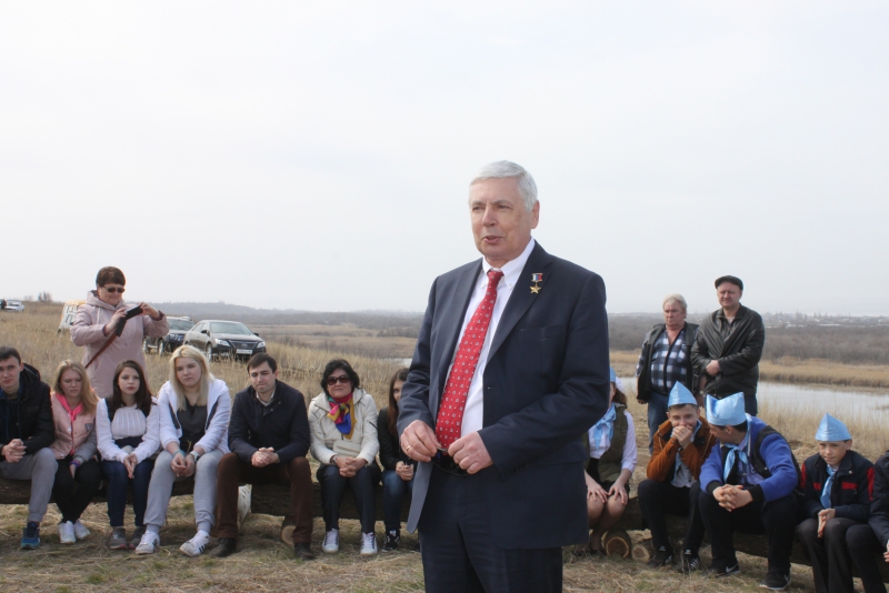 Саратовцы побывали на месте приземления спускаемого аппарата корабля «Восток-1»