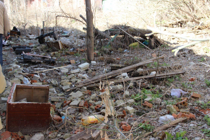 Участники рейда проверили, как очищается от мусора Заводской район