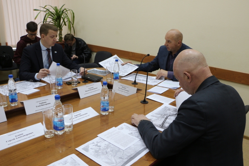 В Саратове предложено разработать целевую программу по расширению дорог