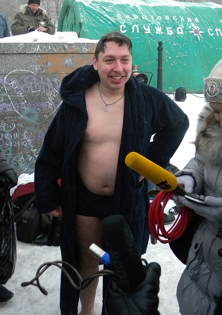 На Крещение четыре министра и зампред купались в проруби