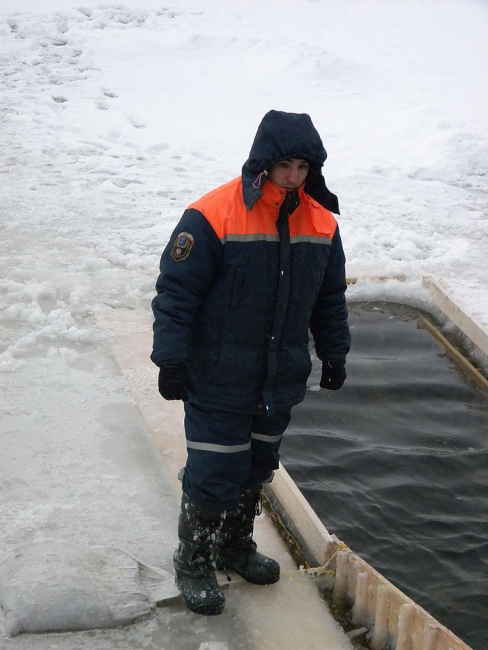На Крещение четыре министра и зампред купались в проруби