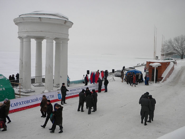 На Крещение четыре министра и зампред купались в проруби