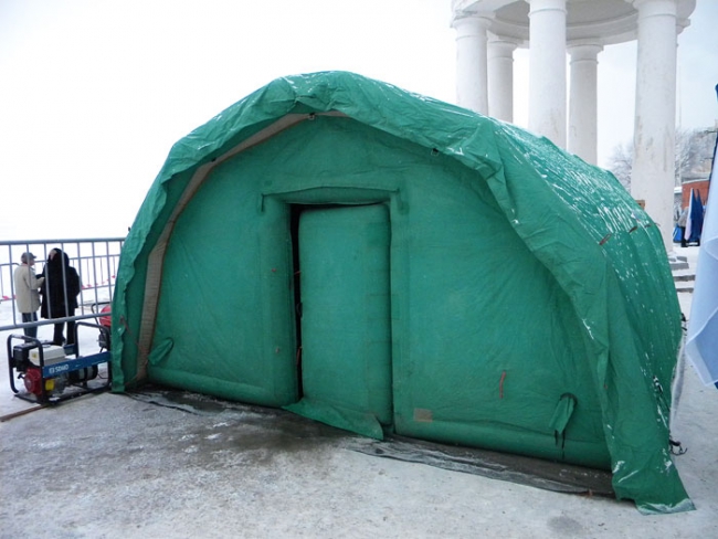 На Крещение четыре министра и зампред купались в проруби