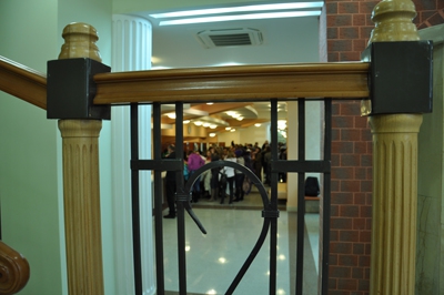 Губернатору устроили экскурсию по ТЮЗу