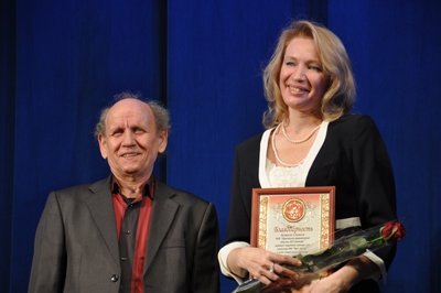 Губернатору устроили экскурсию по ТЮЗу