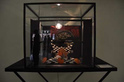 Губернатору устроили экскурсию по ТЮЗу