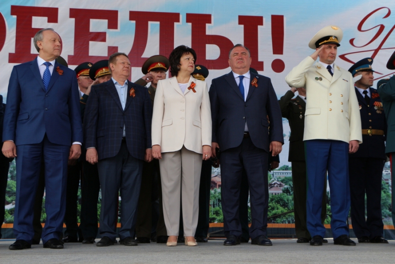 Парад Победы в Саратове привлек 10 тысяч зрителей