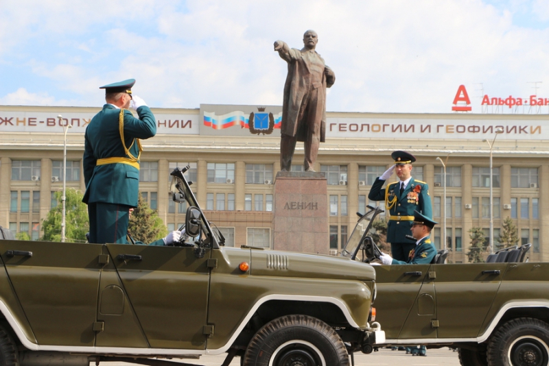 Парад Победы в Саратове привлек 10 тысяч зрителей