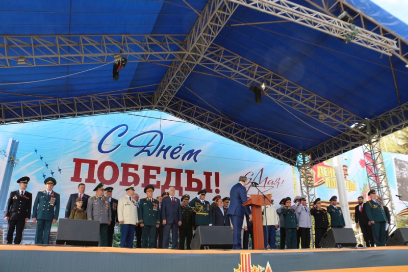 Парад Победы в Саратове привлек 10 тысяч зрителей