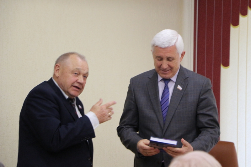 Депутат Семенец представил свою вторую книгу, которая «писалась очень легко»