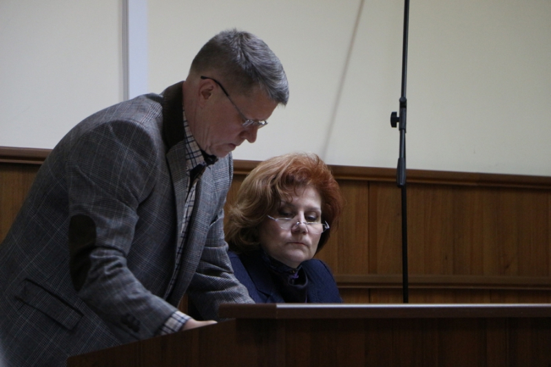 Марина Епифанова получила материальную помощь накануне обысков в минобразе