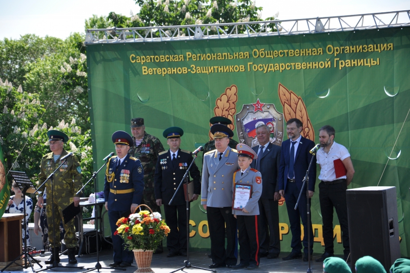 В Саратовской области ко Дню пограничника открыли два памятника