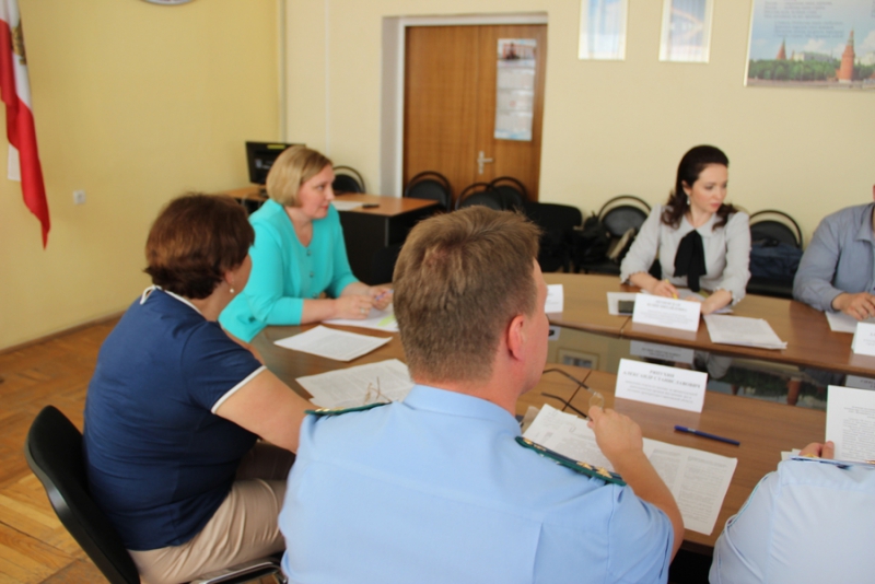 Саратовский пенсионер грозил самоубийством из-за шумных соседей