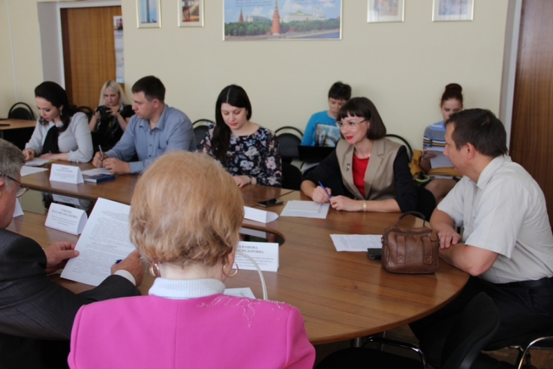 Саратовский пенсионер грозил самоубийством из-за шумных соседей