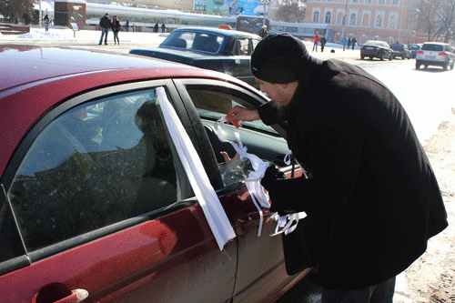 В Саратове прошел воскресный автопробег «За честные выборы!»