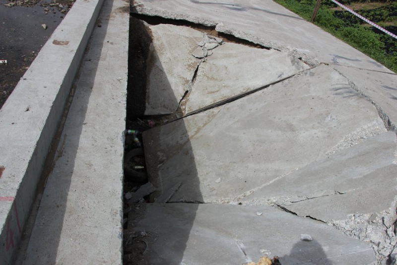 Большой провал на набережной Саратова может еще расшириться