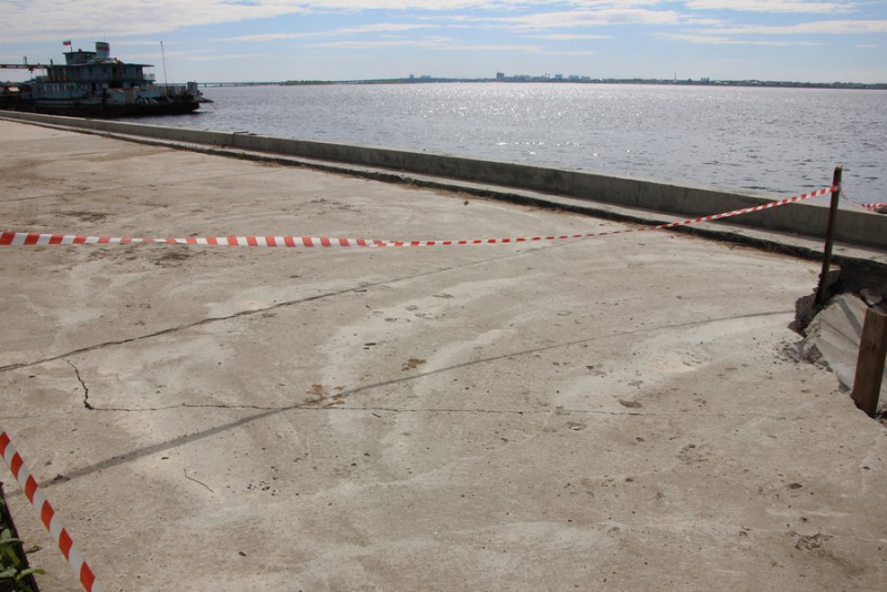 Большой провал на набережной Саратова может еще расшириться