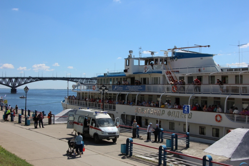 С круизного теплохода госпитализирована туристка