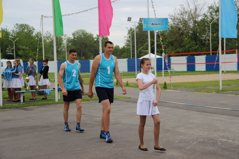 Пляжный волейбол в Татищево открыл сезон